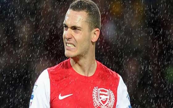   مصر اليوم - برشلونة يرغب في اختطاف فيرمايلين قائد أرسنال من براثن مانشستر