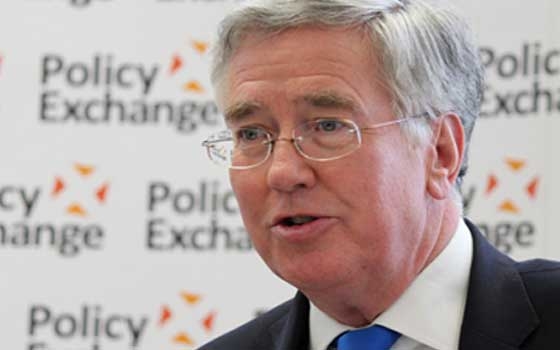   مصر اليوم - وزير دفاع بريطانيا : لندن ترسل 1350 جنديًا مقاتلاً لبولندًا