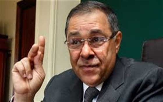   مصر اليوم - النّحَّاس يطالب الدَّاخليَّة بالضَّرب بيد من حديد على من يثيرون الفوضى