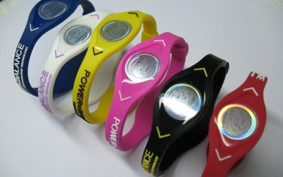   مصر اليوم - سوار طبي متخصص في التحذير من أشعة الشمس الضارة