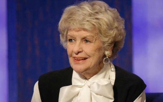   مصر اليوم - وفاة الفنانة إيليّن ستريتش عن عمر ناهز 89 سنة