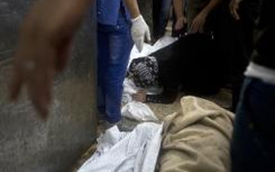   مصر اليوم - إسرائيل تكثف عمليات القصف وعدد كبير من الضحايا في مدينة غزة