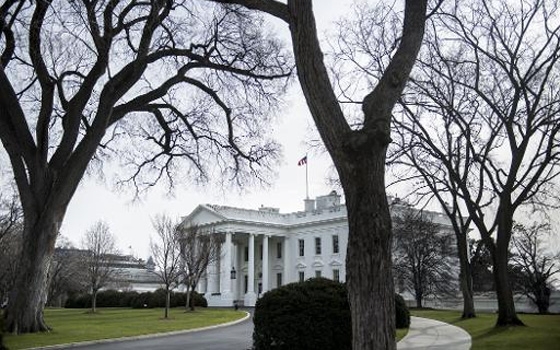   مصر اليوم - السجن 18 عامًا لامرأة بعثت رسائل تحتوي على مادة الريسين إلى أوباما