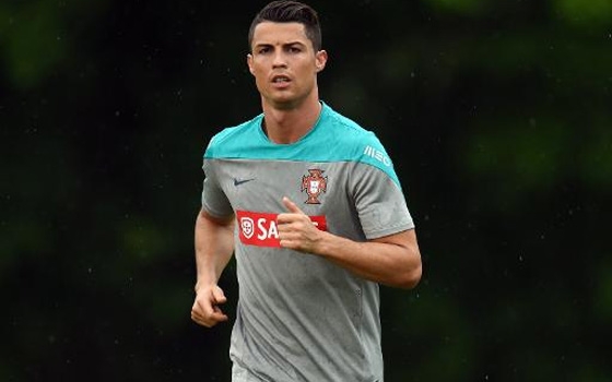   مصر اليوم - جائزة أفضل لاعب: رونالدو ومولر أبرز المرشحين لخلافة ريبيري