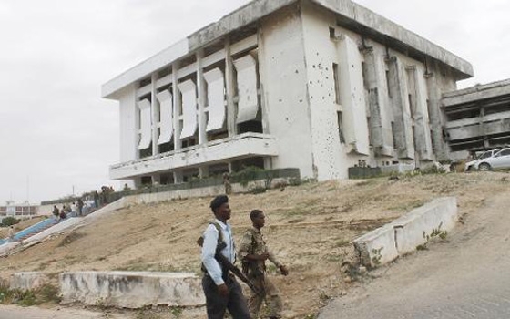   مصر اليوم - 4 قتلى على الأقل في إنفجار سيارة مفخخة قرب البرلمان الصومالي