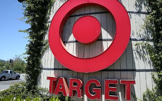   مصر اليوم - سلسلة المتاجر الأميركية تارغيت تطلب من زبائنها عدم حمل الأسلحة