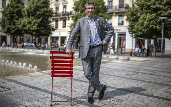   مصر اليوم - كرسي بيسترو بلغ الخامسة والعشرين بعد المئة ولا يزال رائجًا