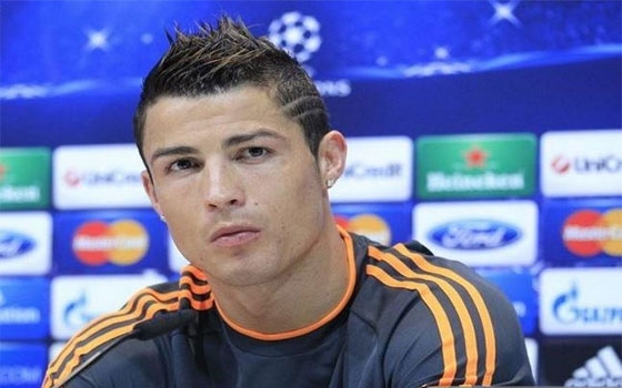   مصر اليوم - كريستيانو وديل بوسكي وسيميوني ينعون وفاة دي ستيفانو