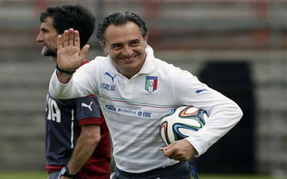   مصر اليوم - مدرب إيطاليا يتولى تدريب جلطة سراي التركي