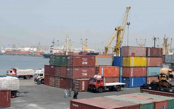   مصر اليوم - بريطانيا تشهد تراجعاً في صادراتها واستثمارات قطاع الأعمال