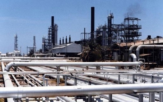   مصر اليوم - إتلاف كميَّات من المواد الغذائيَّة منتهية الصَّلاحية في أغادير