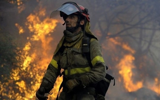   مصر اليوم - وصول فريق تطوعي من رجال الأطفاء الأميركيين إلى إسرائيل