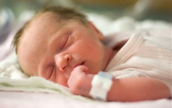   مصر اليوم - الطفل الذى يولد في فصل الشتاء أكثر ميلًا ليكون طفلًا أعسرًا