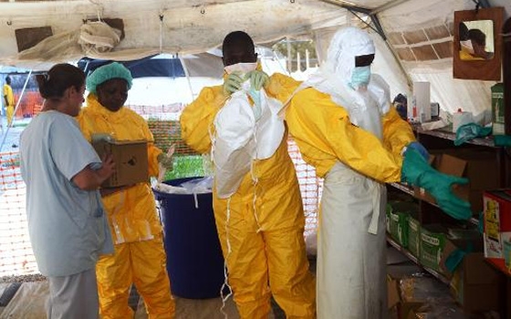   مصر اليوم - قمة أزمة بين دول أفريقيا الغربية في أكرا للبحث في وباء أيبولا
