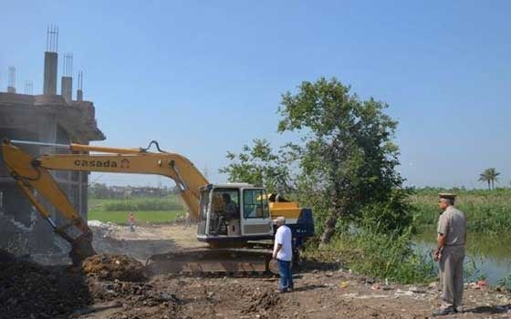   مصر اليوم - حملة أمنيّة تستهدف البؤر الإجراميَّة في بحيرة المنزلة