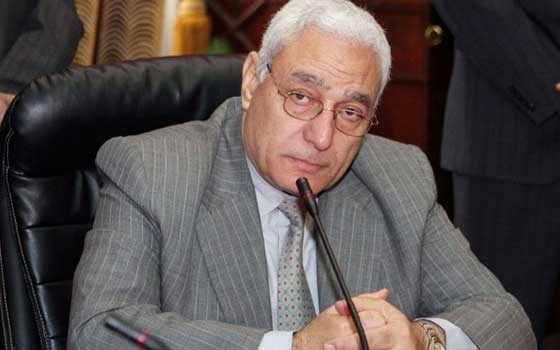   مصر اليوم - رئيس جامعة الأزهر ومجلس الجامعة يتبرعون لصندوق تحيا مصر