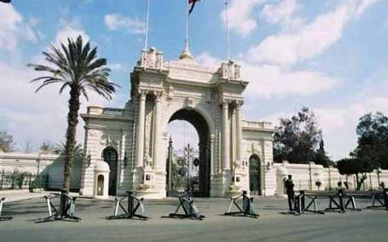   مصر اليوم - مصدر أمني ينفي ما تردد عن وقوع إنفجار جوار قصر الاتحادية