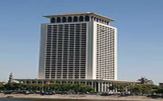   مصر اليوم - مصر تُحمِّل الحكومة اللِّيبيَّة مسؤوليَّة مقتل 23 من مواطنيها في طرابلس