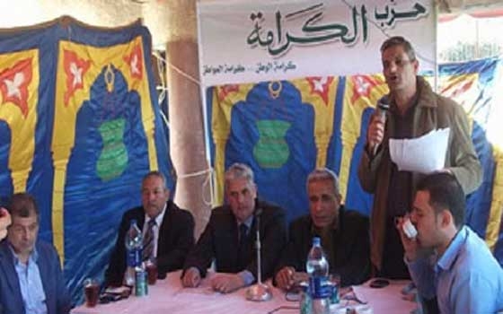   مصر اليوم - هنداوي ينتقد موقف السلطة المصرية من الوضع في غزة والأنصاري يردّ