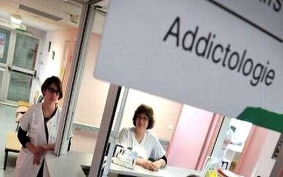   مصر اليوم - وزير الصحة يدشن ثلاث عيادات متعددة الخدمات في الجزائر