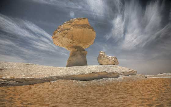   مصر اليوم - زعزوع يُعرب عن سعادته بوضع منطقة الصحراء البيضاء كأفضل مقصد سياحي فريد