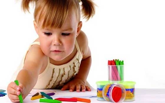   مصر اليوم - خبراء علم نفس ينصحون بترك الطِّفل يختار موهبته