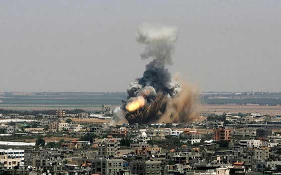   مصر اليوم - قافلة علماء الأزهر تطالب بسرعة العمل على مد أهالي غزة باحتياجاتهم