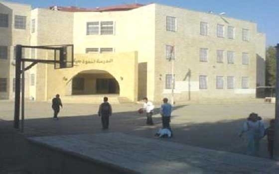   مصر اليوم - اليرموك تحتفل بتخريج طلبة الثانوية العامة في مدرستها النموذجية