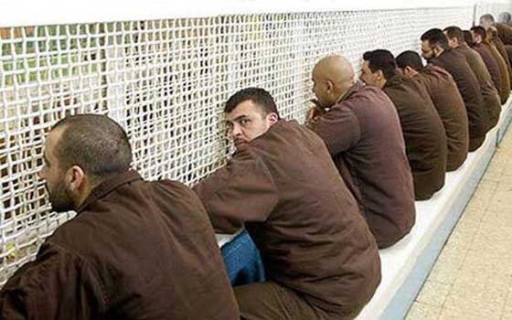   مصر اليوم - تسمم 24 أسيرًا فلسطينيًا في معتقل حوارة