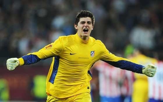   مصر اليوم - كورتوا قد ينهي مسيرة بيتر تشيك في تشيلسي