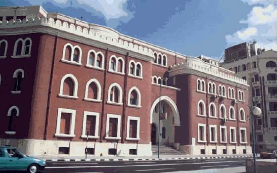   مصر اليوم - طلاب التجارة شعبة الانكليزي جامعة الاسكندرية يعترضون على المصروفات