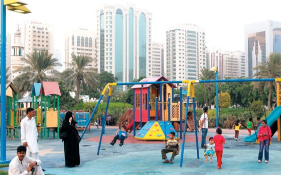  مصر اليوم - حدائق الأحياء السكنية في أبوظبي لعبت دورًا كبيرًا في تشجيع الجماهير على الترفية