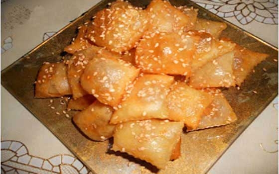   مصر اليوم - رغيف مقلي ومعسل