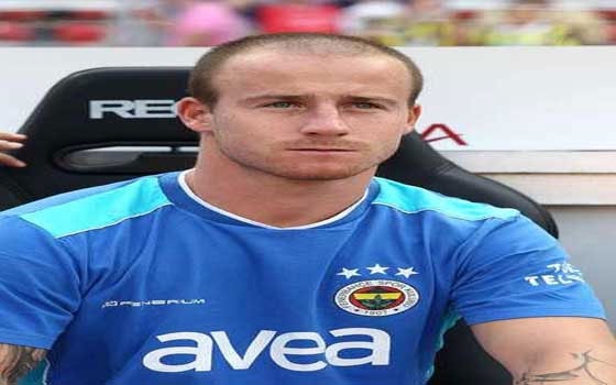   مصر اليوم - العين الإماراتي يضم ستوتش والجزيرة يقترب من مهاجم يوفنتوس