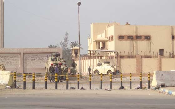   مصر اليوم - إثنان من أمناء الشرطة بسجن المستقبل توليا تهريب المحكوم عليهما بالإعدام