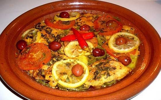   مصر اليوم - طاجن السمك بالخضر