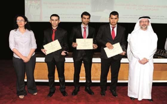   مصر اليوم - مشروع طلابي في جامعة البحرين يمكِّن فاقدي الأذرع من التعامل مع الحاسوب