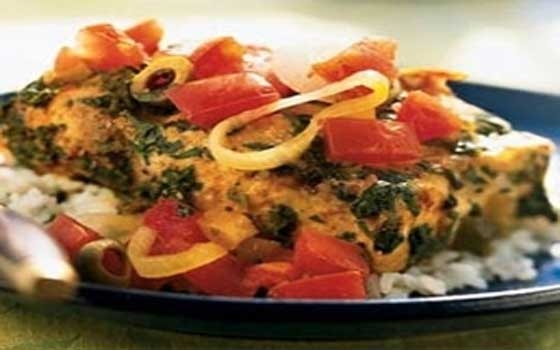   مصر اليوم - قالب فيليه السمك بالطماطم والشبت