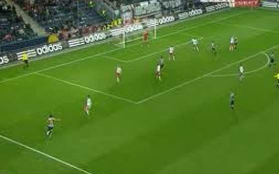   مصر اليوم - اللاعب السلوفاكي سفينتو يصاب بكسر في القدم