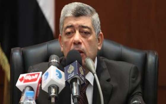   مصر اليوم - وزير الداخلية يحيل فردي الشرطة المتسببين في هروب سجيني الإسماعيلية للاحتياط