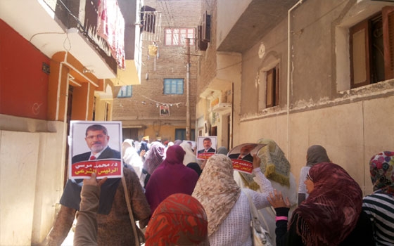   مصر اليوم - مسيرة لأنصار مرسي في أسيوط لرفض العدوان الإسرائيلي على غزة