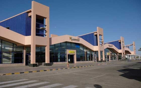   مصر اليوم - وصول 6900 سائح من مختلف الجنسيات لمطار مرسى علم