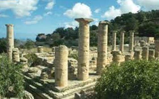   مصر اليوم - بدء أعمال ترميم معبد أبوللو الإغريقي بمدينة تشاناقلعة في تركيا