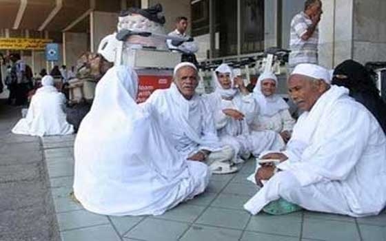   مصر اليوم - إعفاء المعتمرين من رسوم تغيير الحجوزات