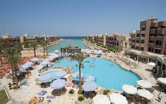   مصر اليوم - منتجع صني دايز في الغردقة خدمات فندقيَّة ورفاهية بلا حدود