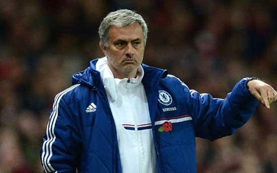   مصر اليوم - مورينيو يسعى لبيع احد لاعبيه الأجانب