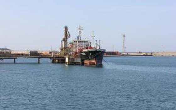   مصر اليوم - الشركة الليبية للموانئ تنفي ما تردد حول إغلاق ميناء البريقة النفطي