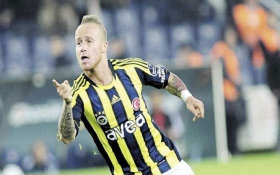   مصر اليوم - العين الإماراتي يستعير الجناح السلوفاكي ستوك لعام واحد