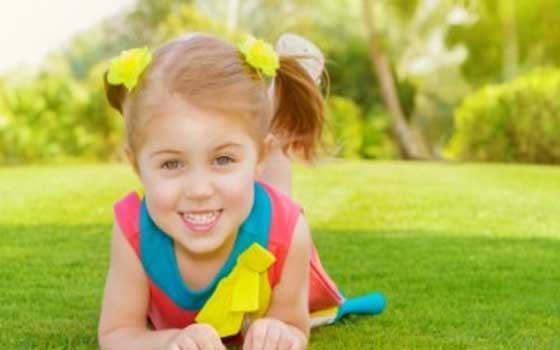   مصر اليوم - 22 نصيحة ذكية لحماية طفلك من شمس الصيف الحارقة