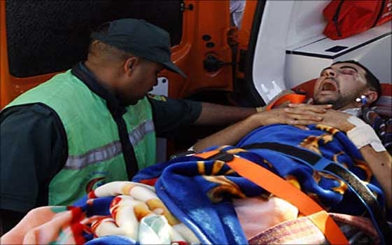   مصر اليوم - نقل أول حالتين من الفلسطنيين للعلاج في معهد ناصر في القاهرة